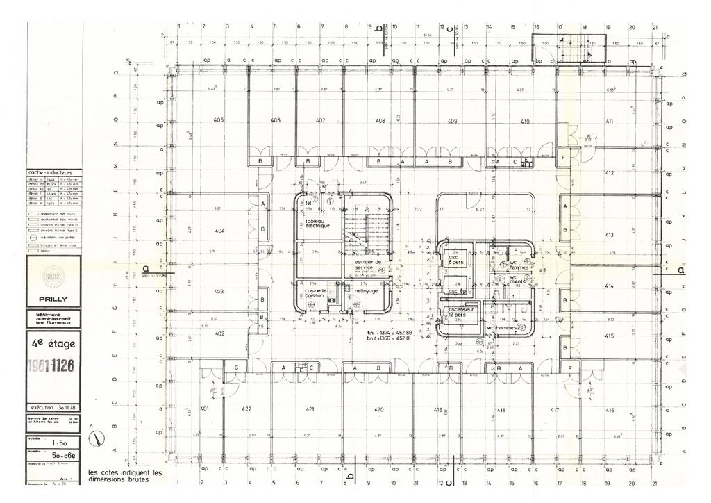 700m² Büro