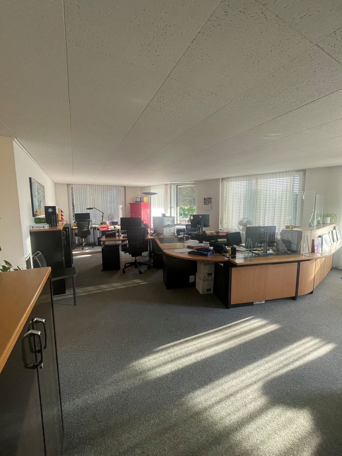 223m² office