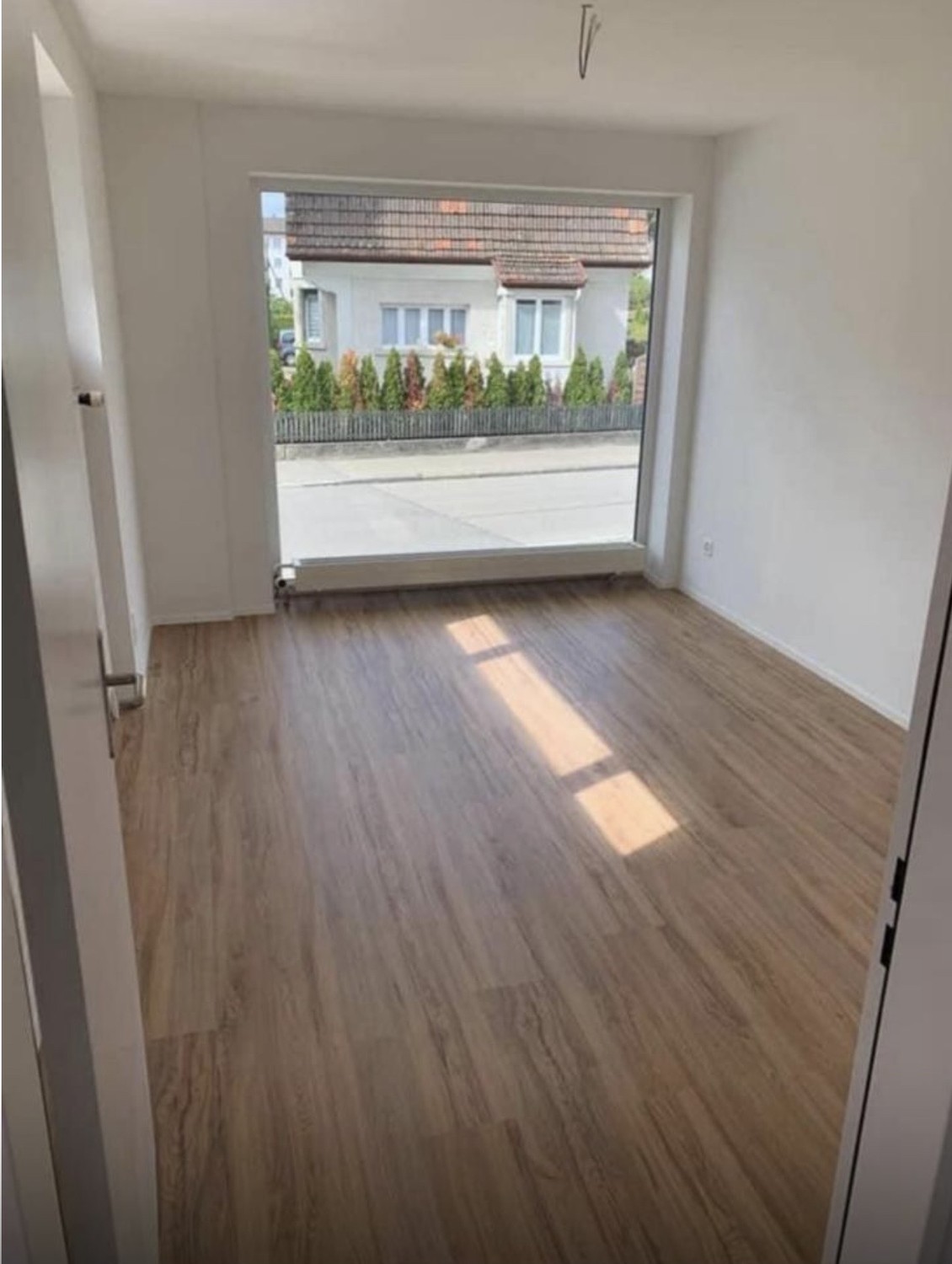 35-40m² commercial, Foto 1 von 4