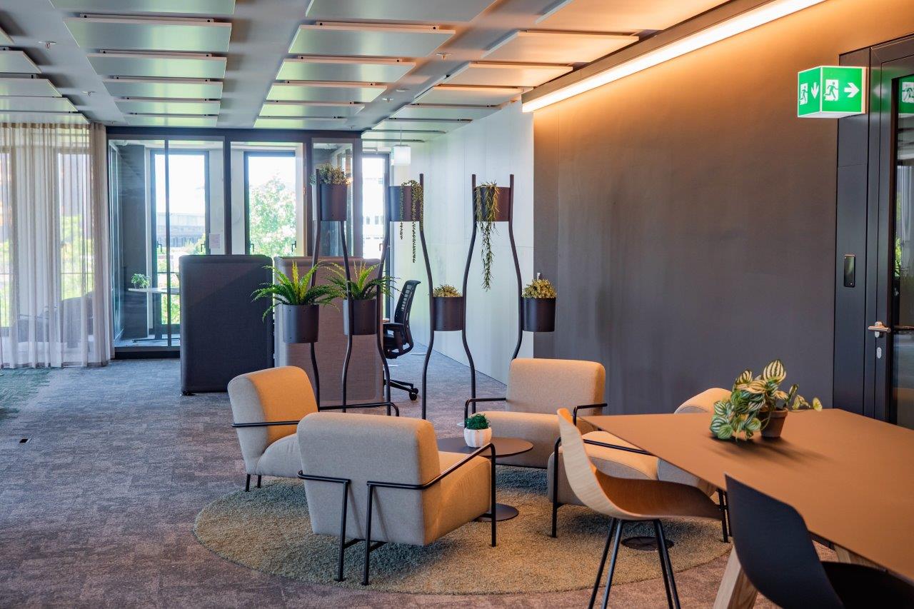 36000m² office