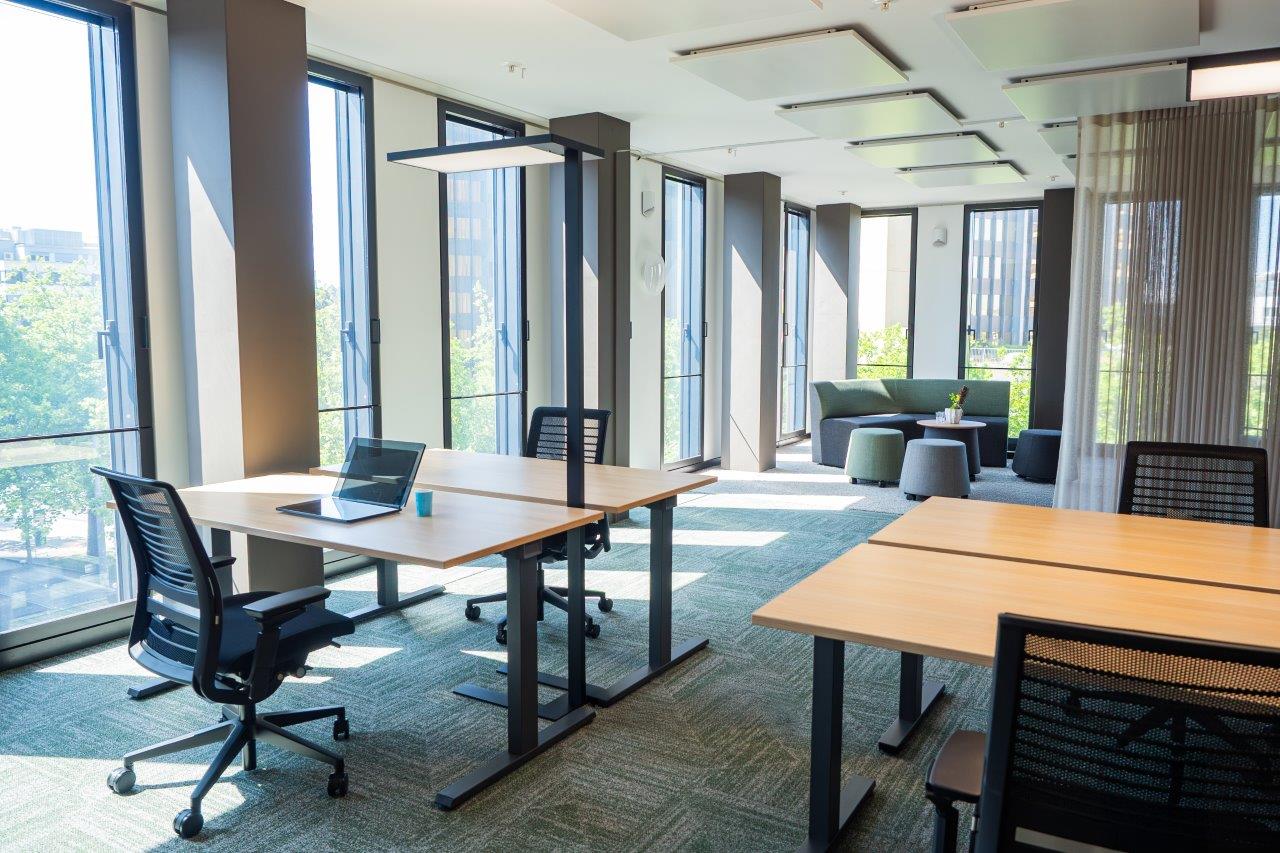 36000m² office