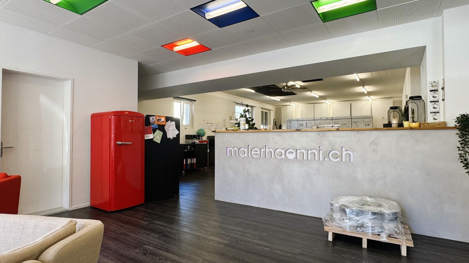 310m² commercial