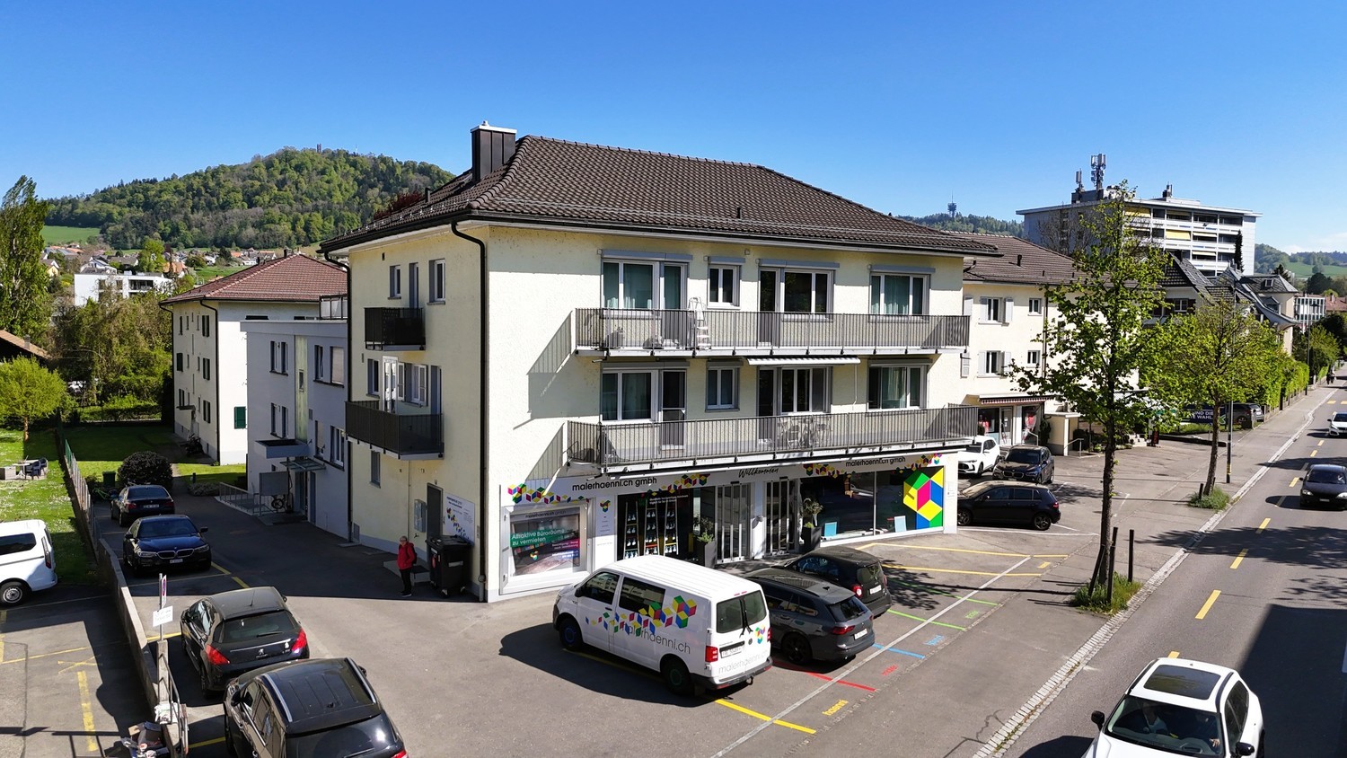 310m² commercial