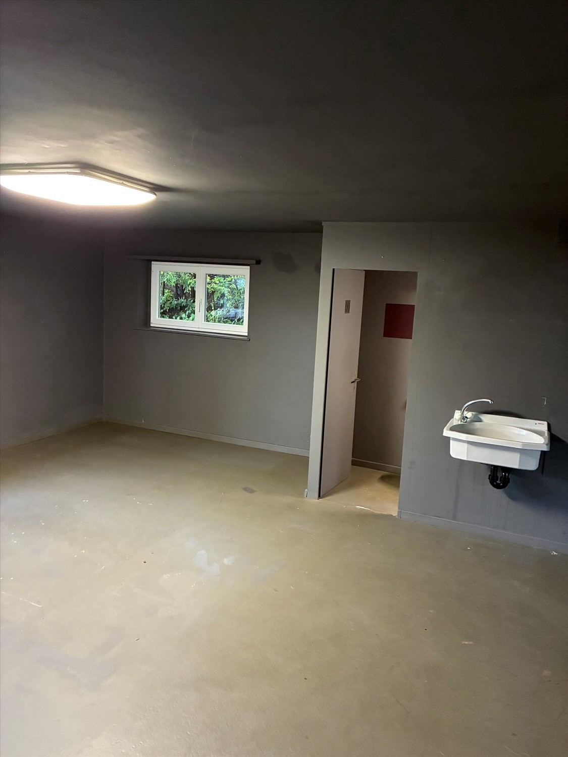 69m² office