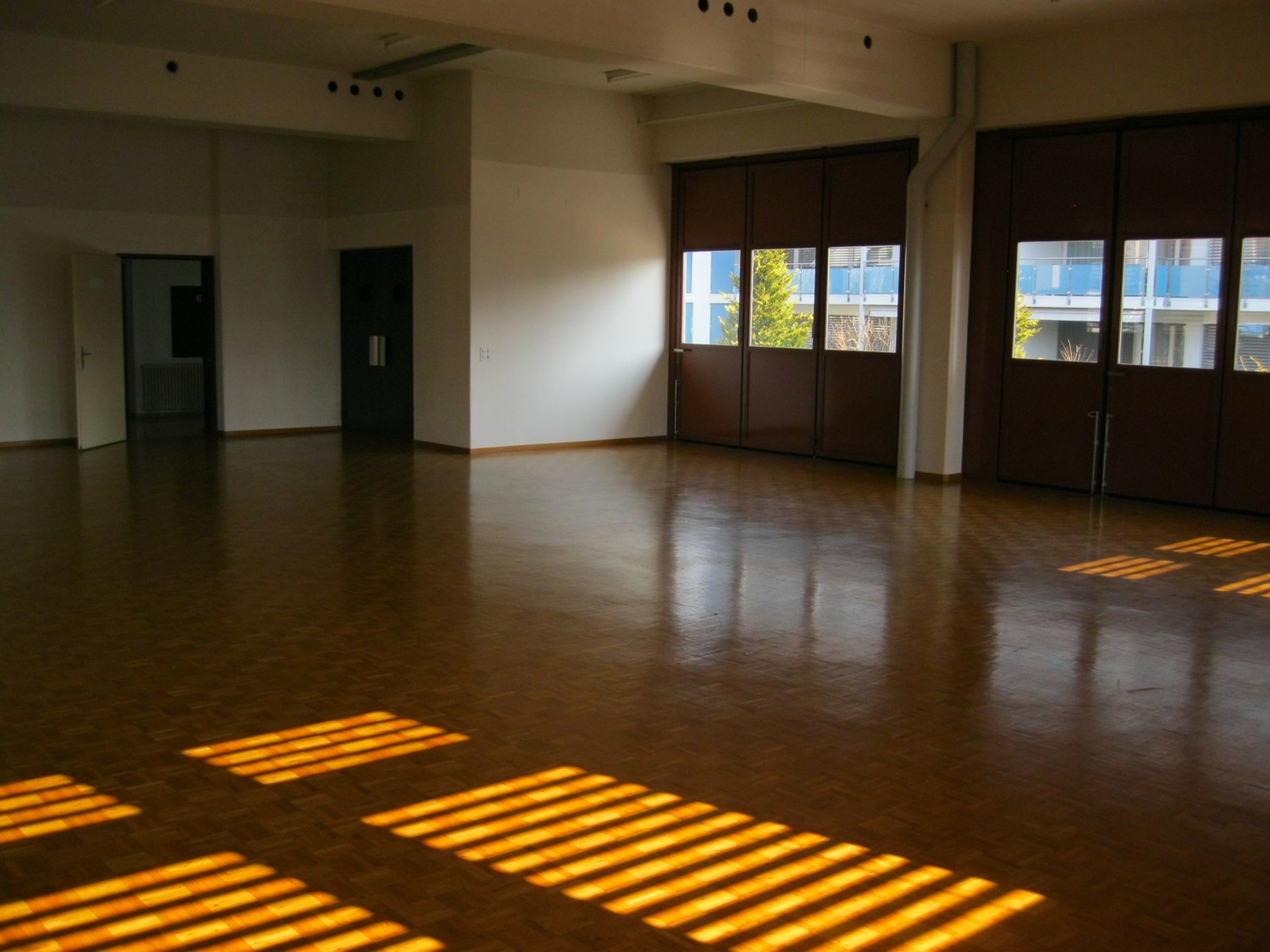 142-228m² commerciale