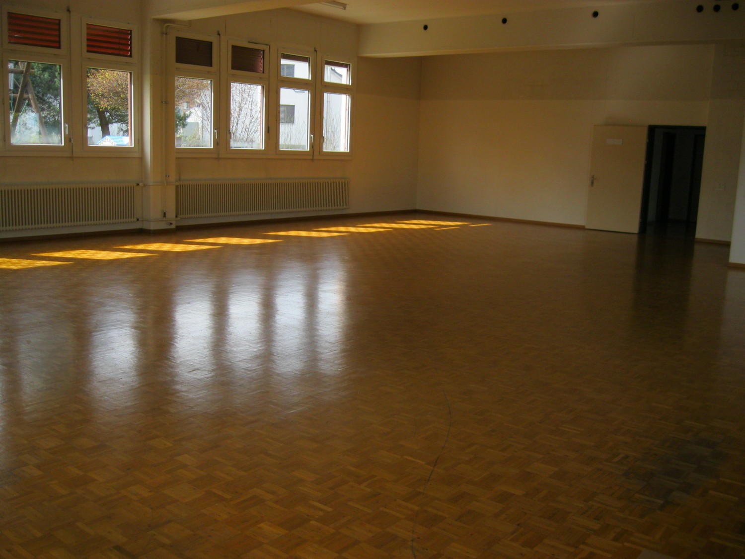 142-228m² commerciale