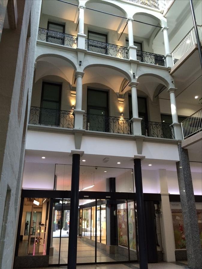 105m² Laden