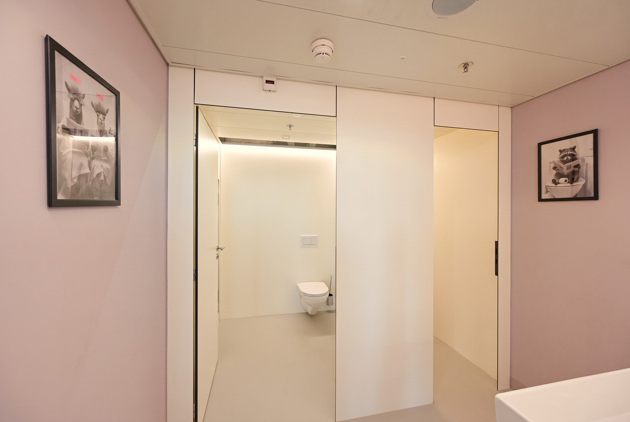 220m² office, photo 10 of 10