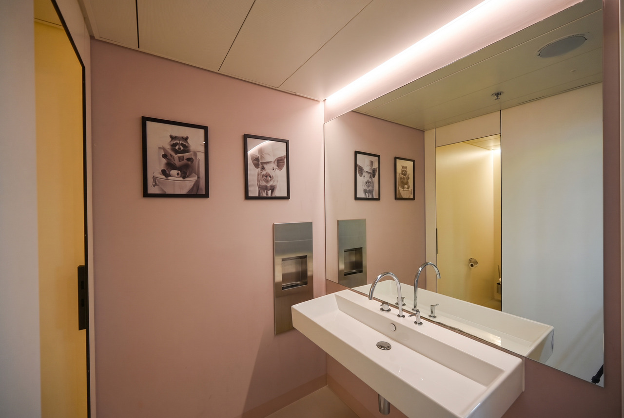 220m² office, photo 9 of 10