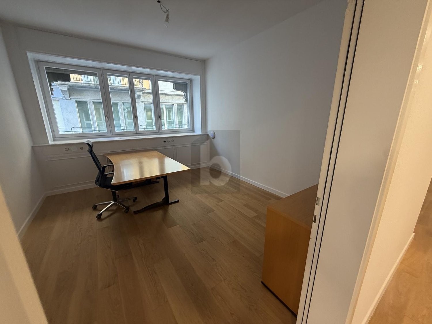 Wohn- / Geschäftsgebäude, Foto 4 von 4