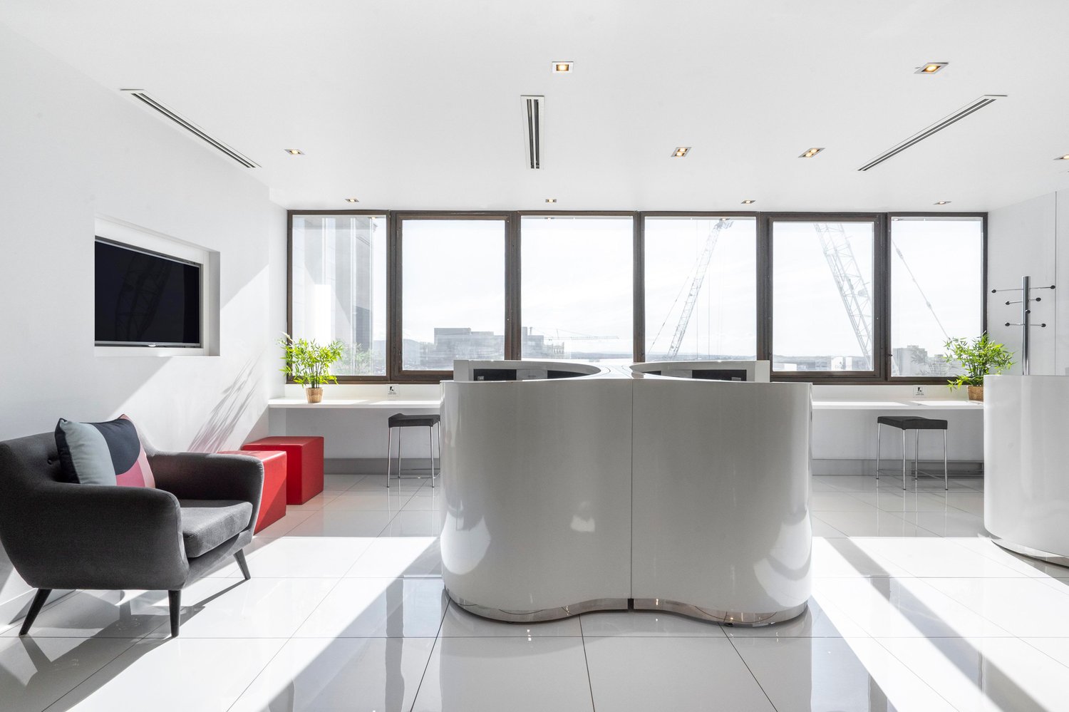75m² office