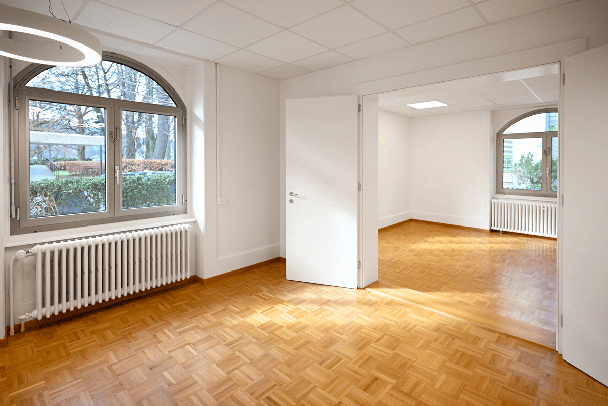 249m² office