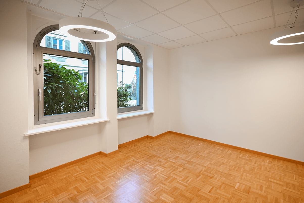 249m² office