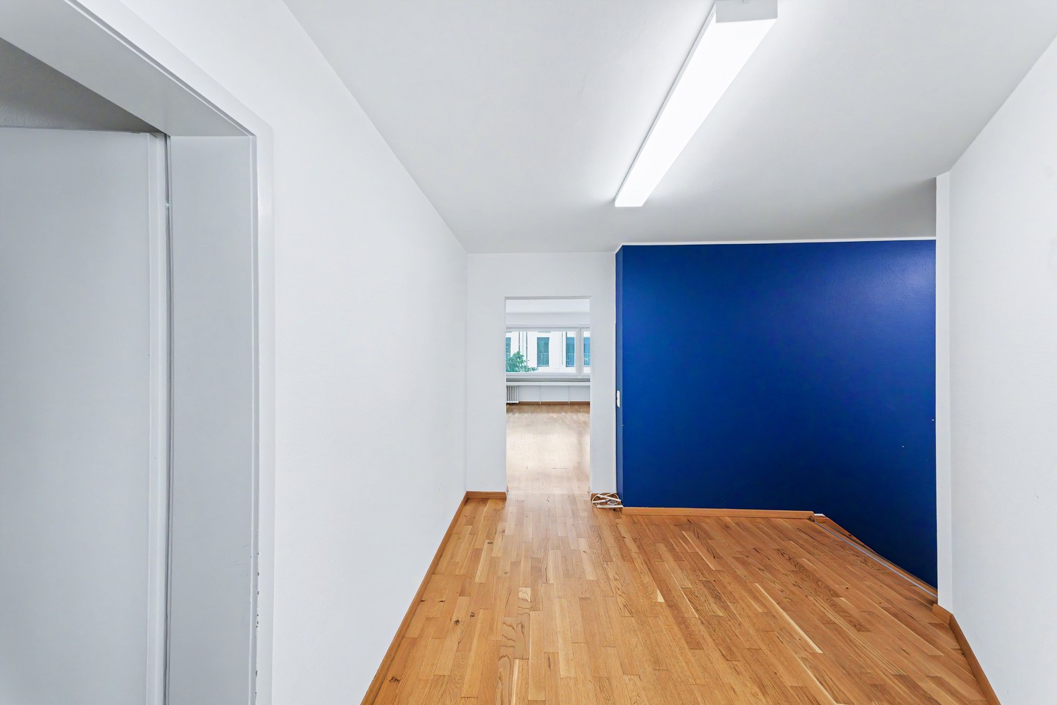 150m² commercial, photo 7 sur 10