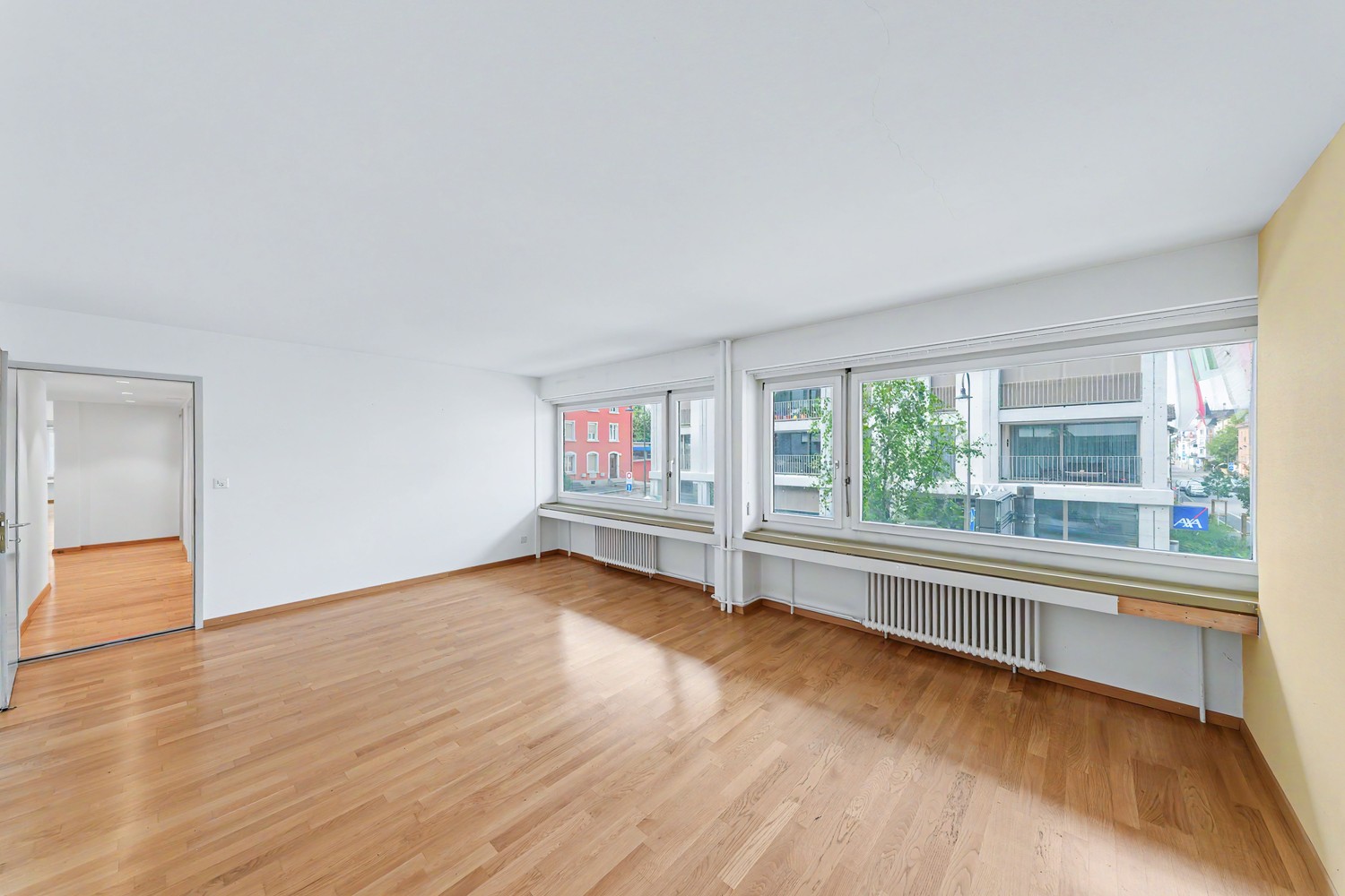 150m² commercial, photo 4 sur 10