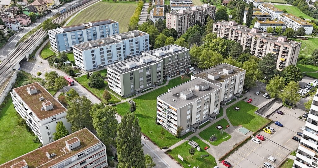 74m² office