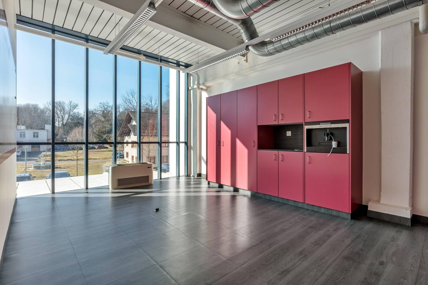 6100m² office