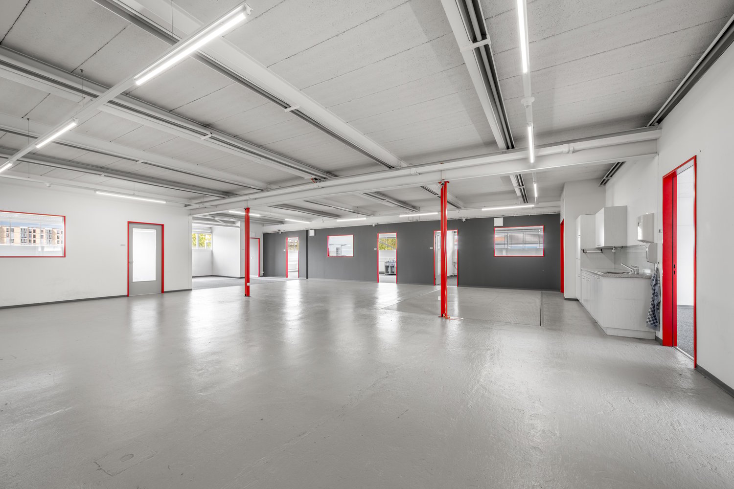 228m² commercial