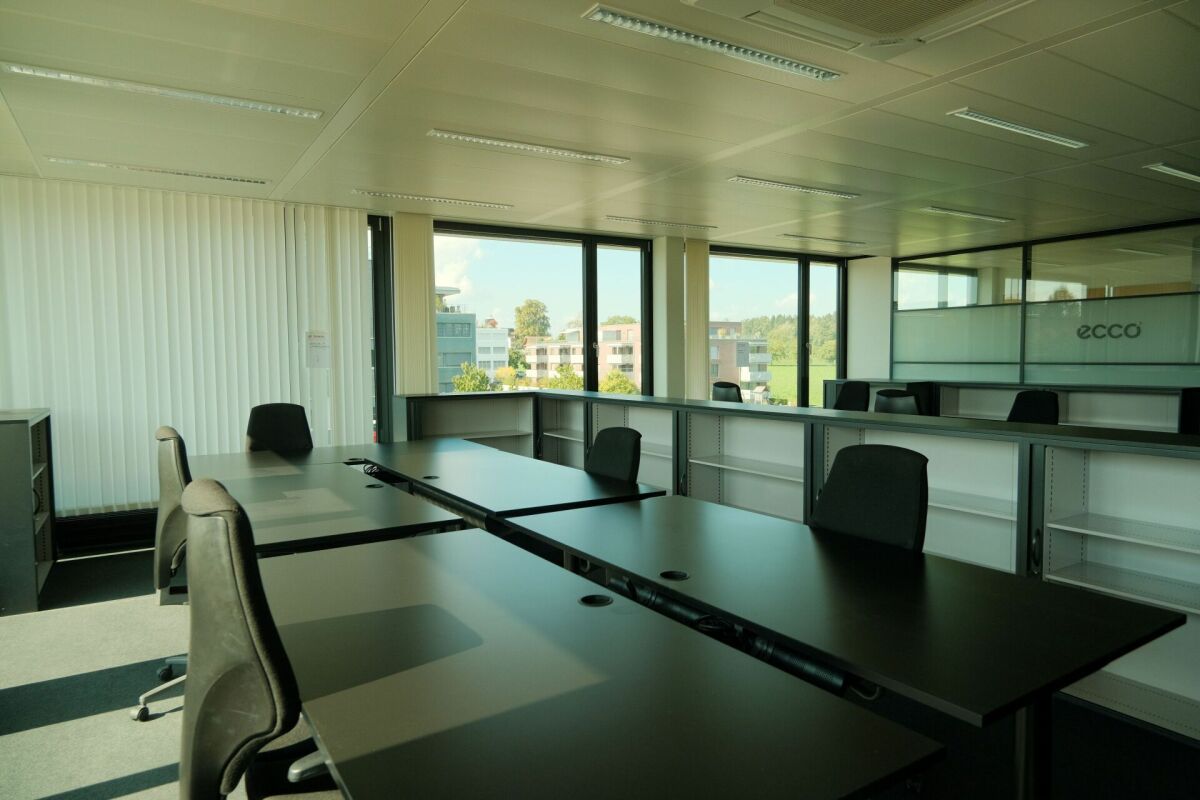 866m² office, photo 4 of 10