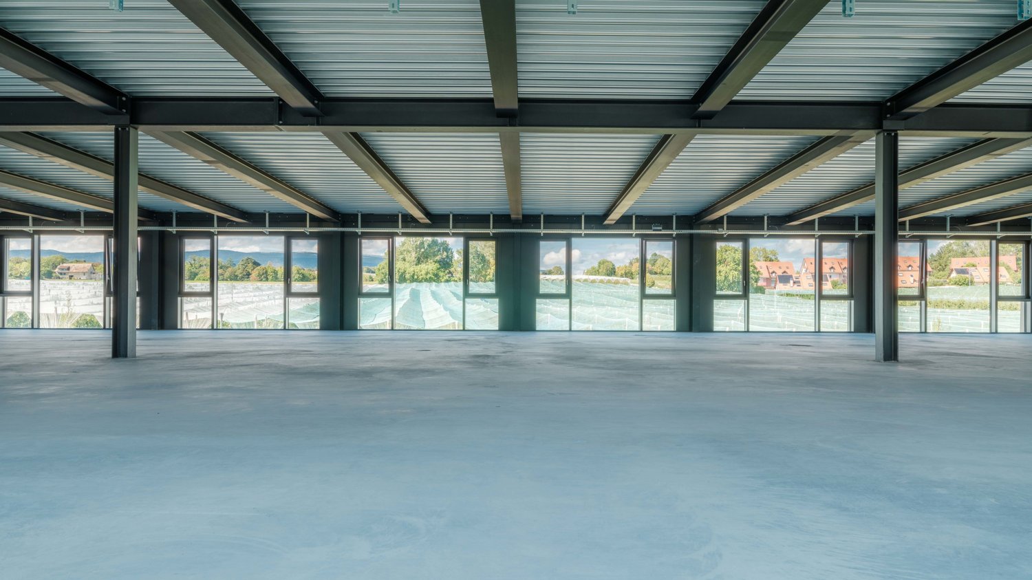 182m² industrial object