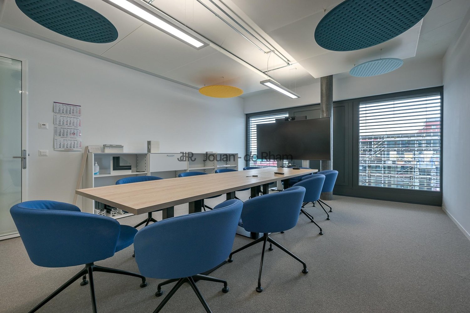687m² Büro