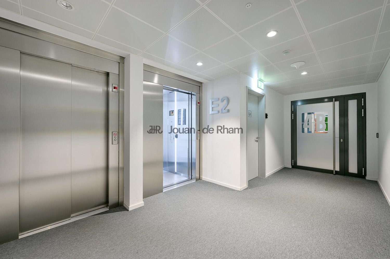 687m² Büro