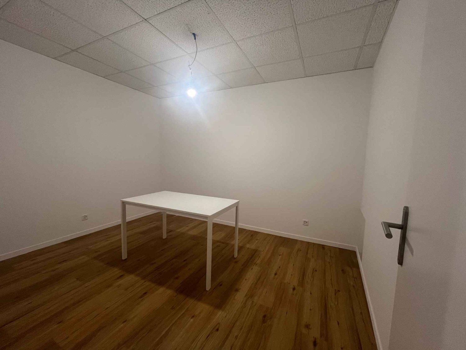 130m² office, photo 9 sur 10