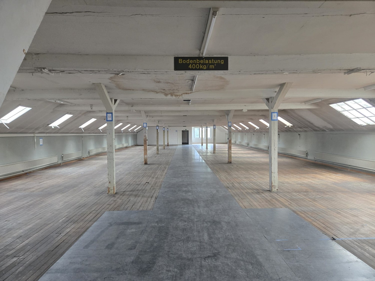 1100m² commercial