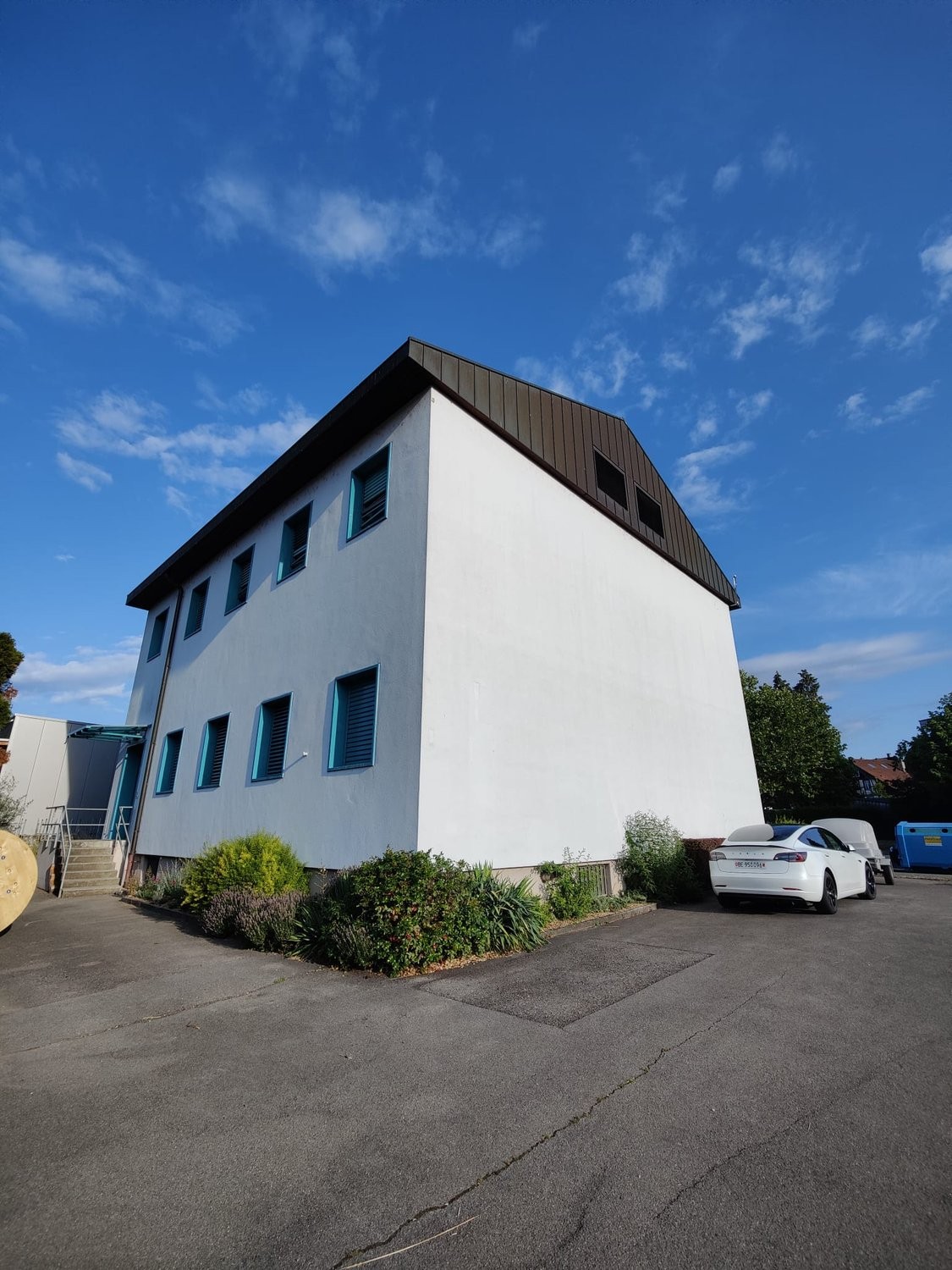 167m² commercial