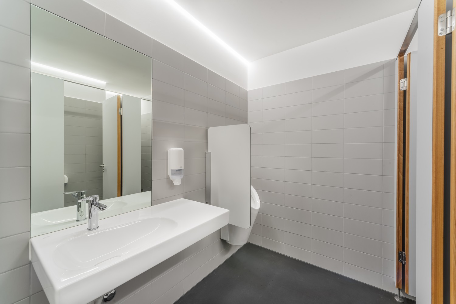 798m² ufficio