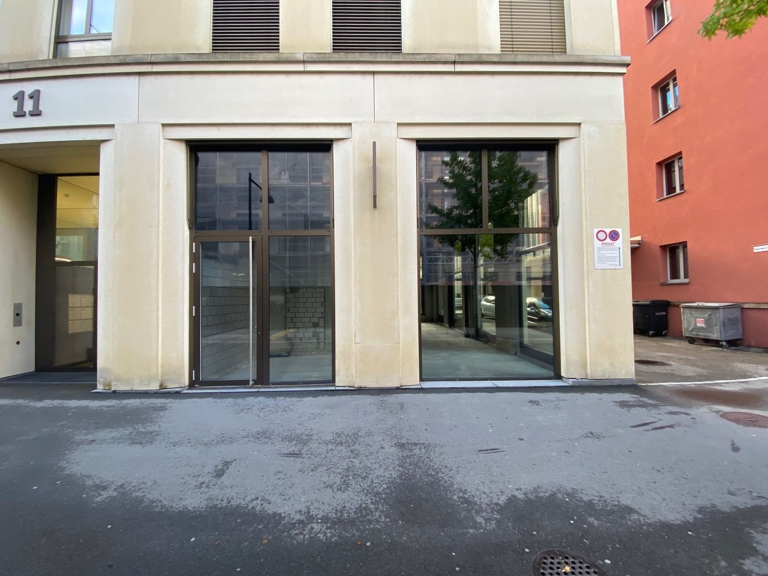 Negozio di 119m², foto 4 di 9