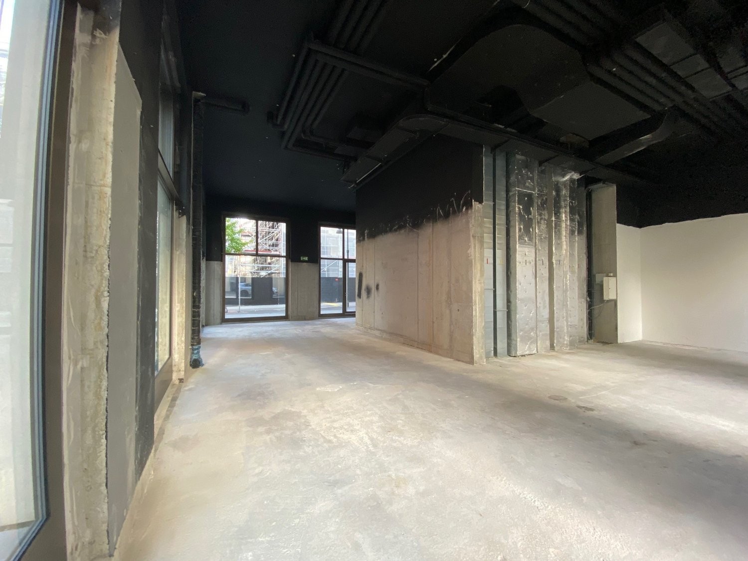 Negozio di 119m², foto 7 di 9