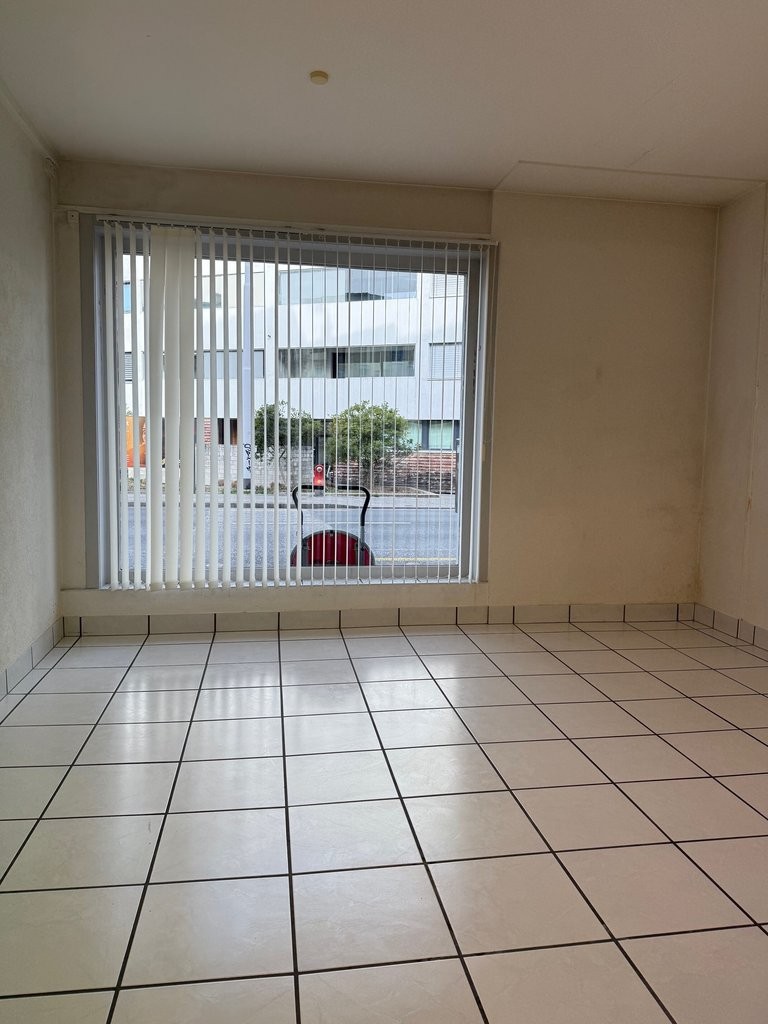 negozio di 87m², foto 4 di 8