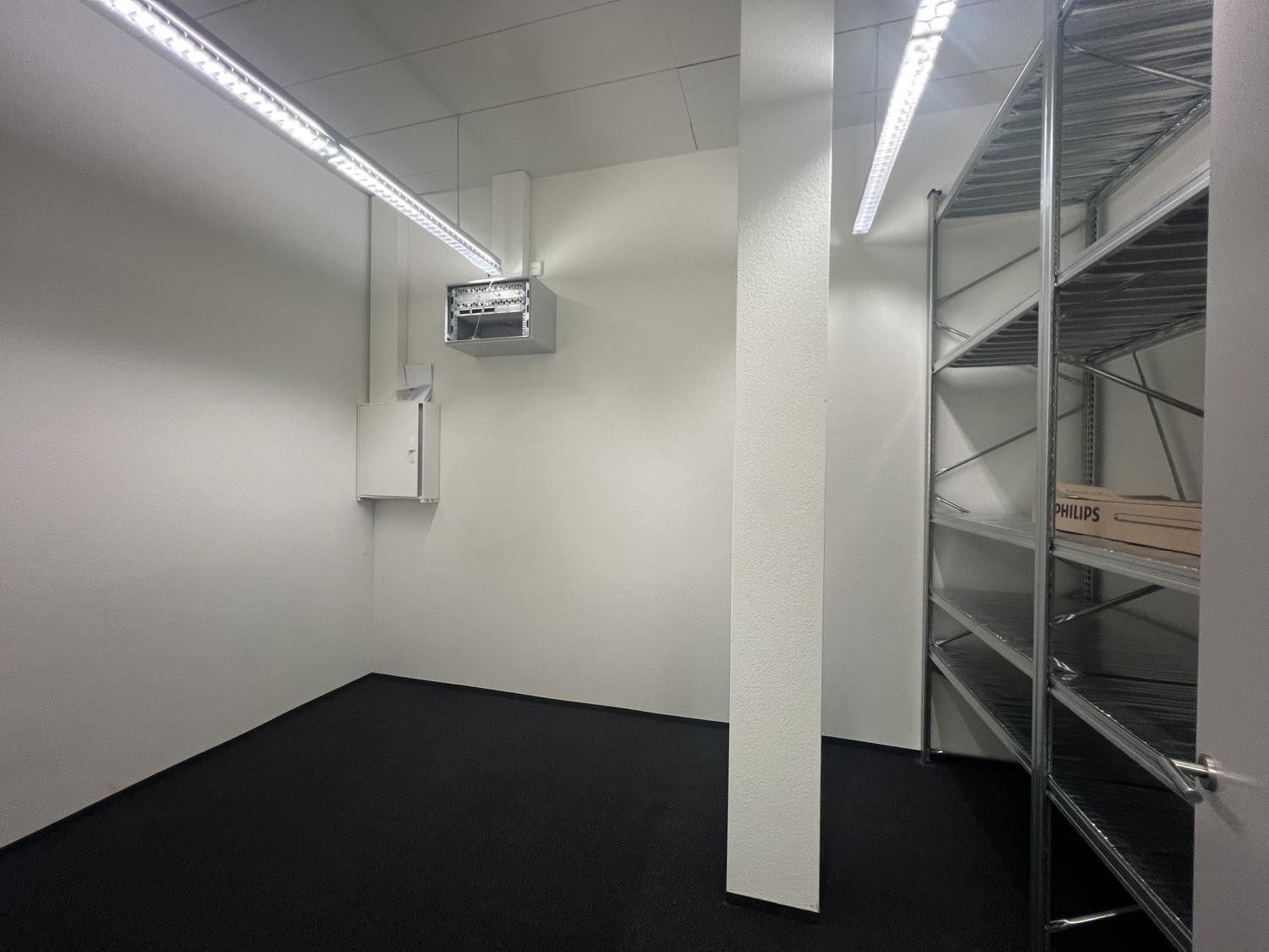 198m² de bureaux, photo 6 sur 9