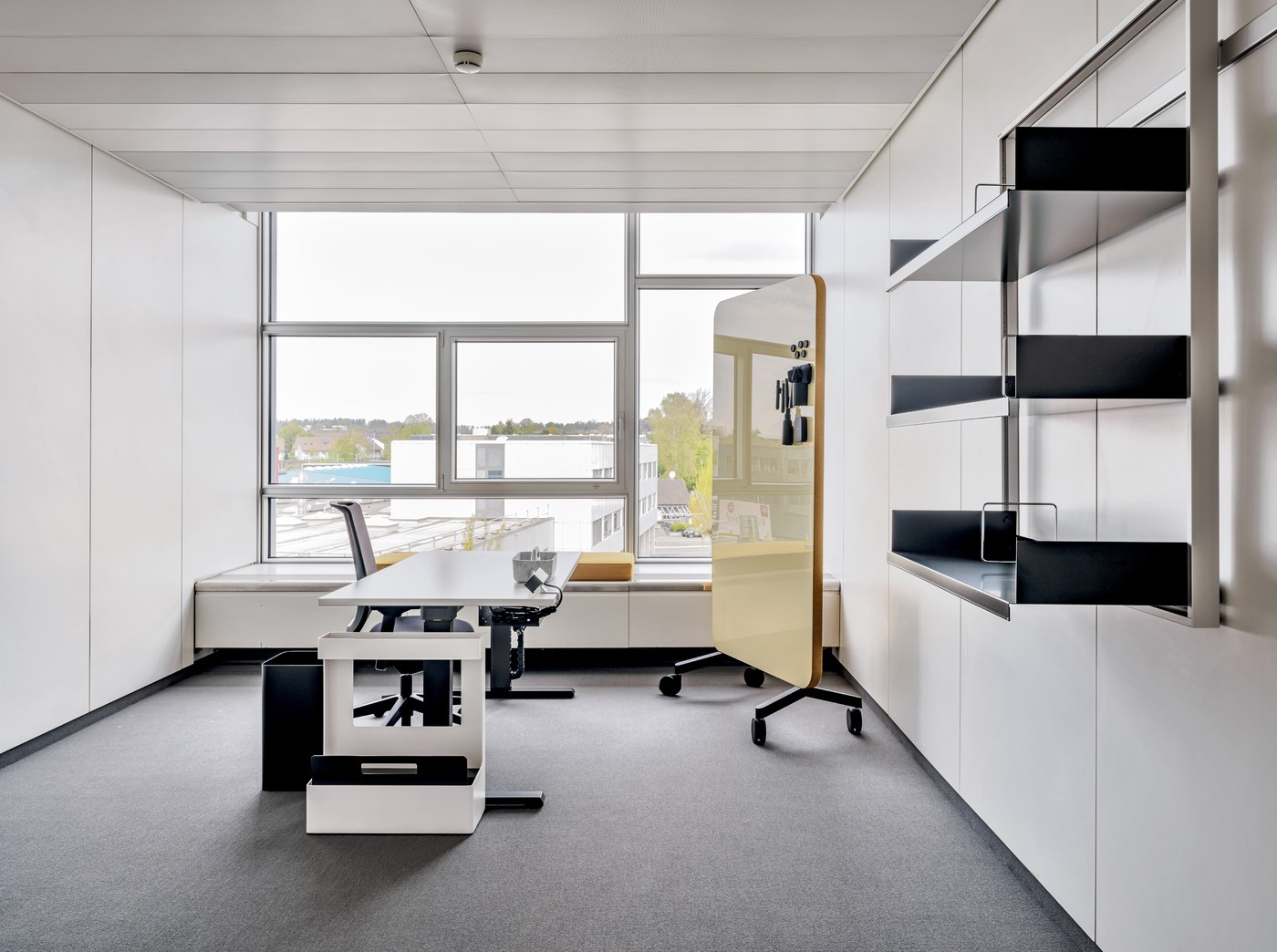 30m² office
