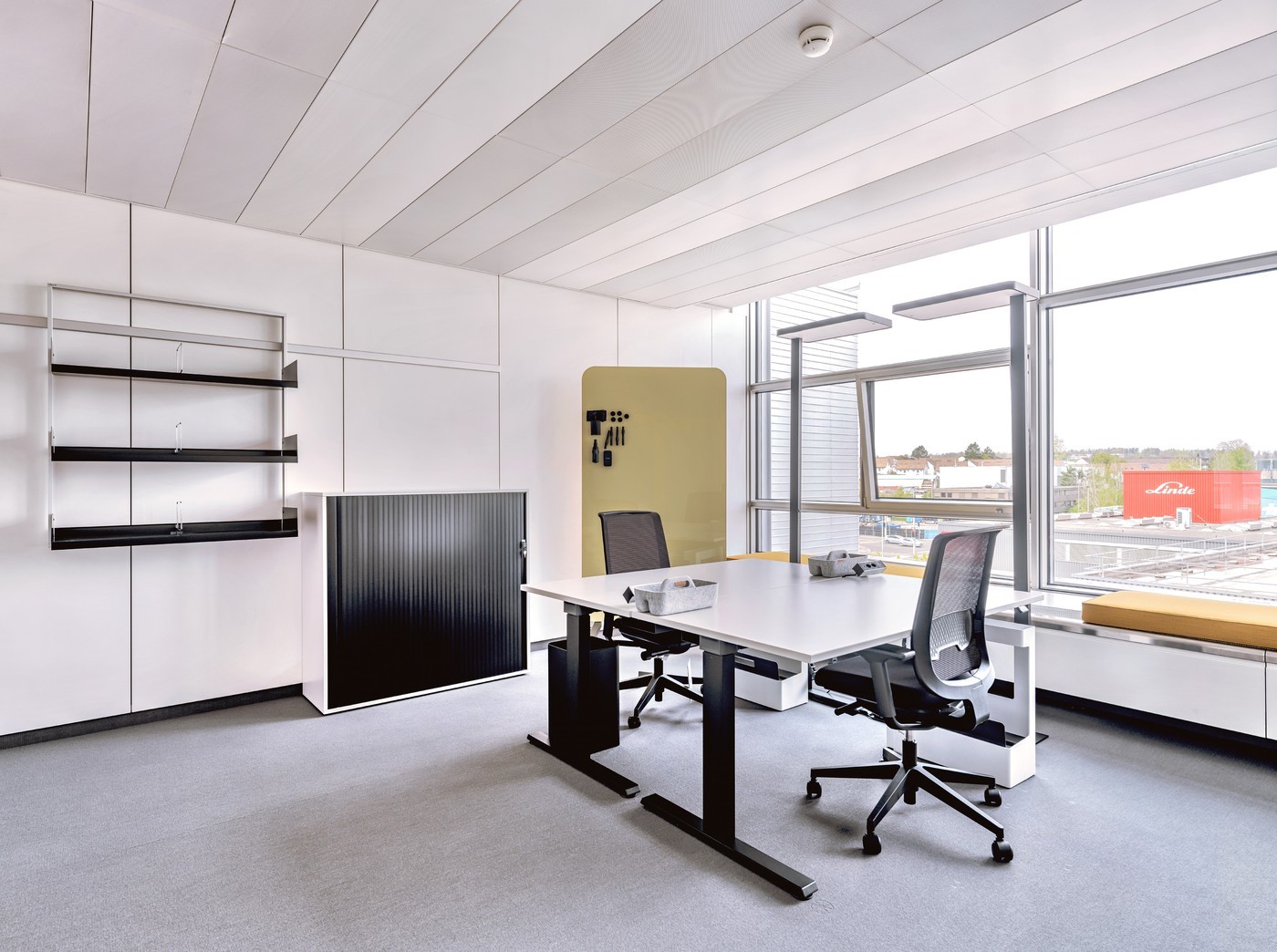 30m² office
