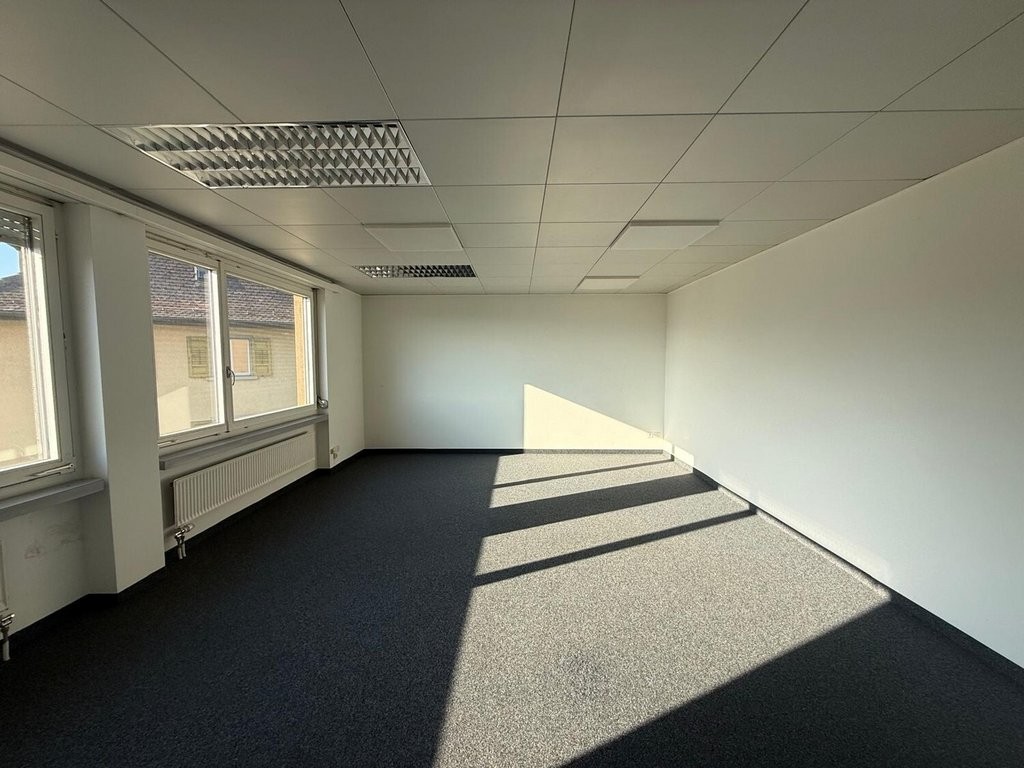 32m² office