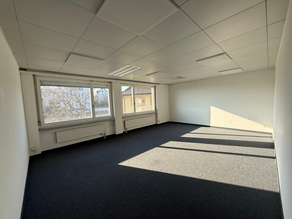32m² office