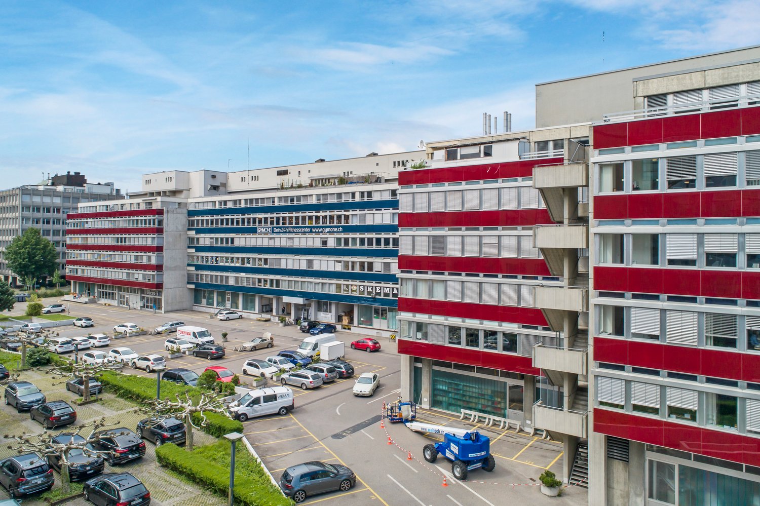 292m² office