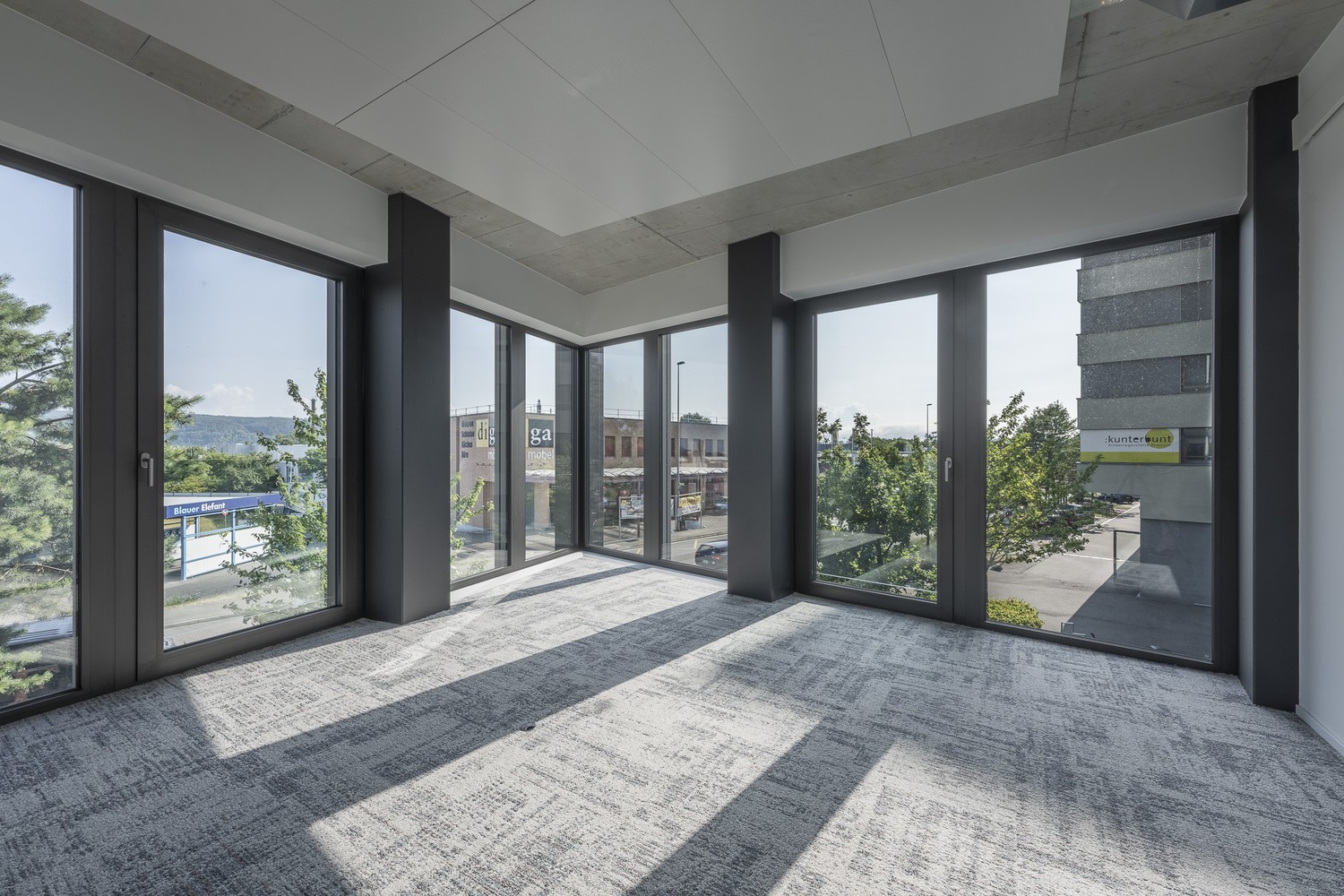 118m² commercial