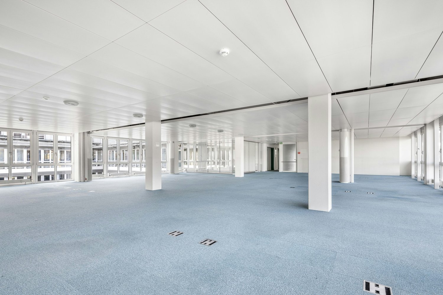 284m² office, Foto 1 von 7
