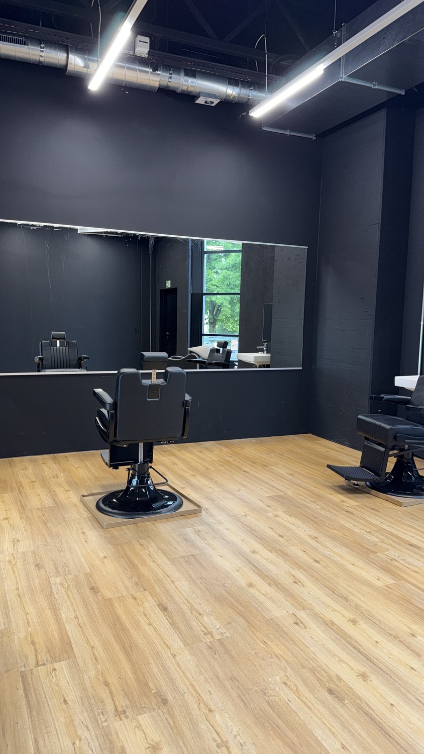 48-48m² commercial, photo 2 sur 2