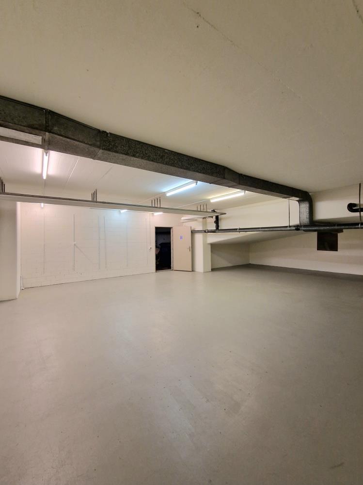 Locale di deposito di 59m², foto 4 di 5