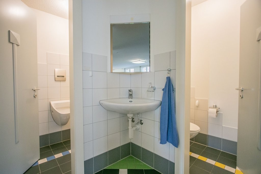 140m² office