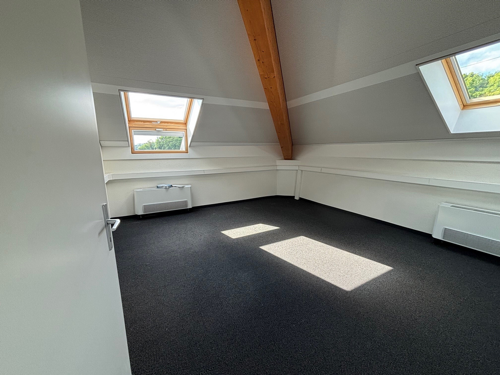 204m² Büro, Foto 5 von 10