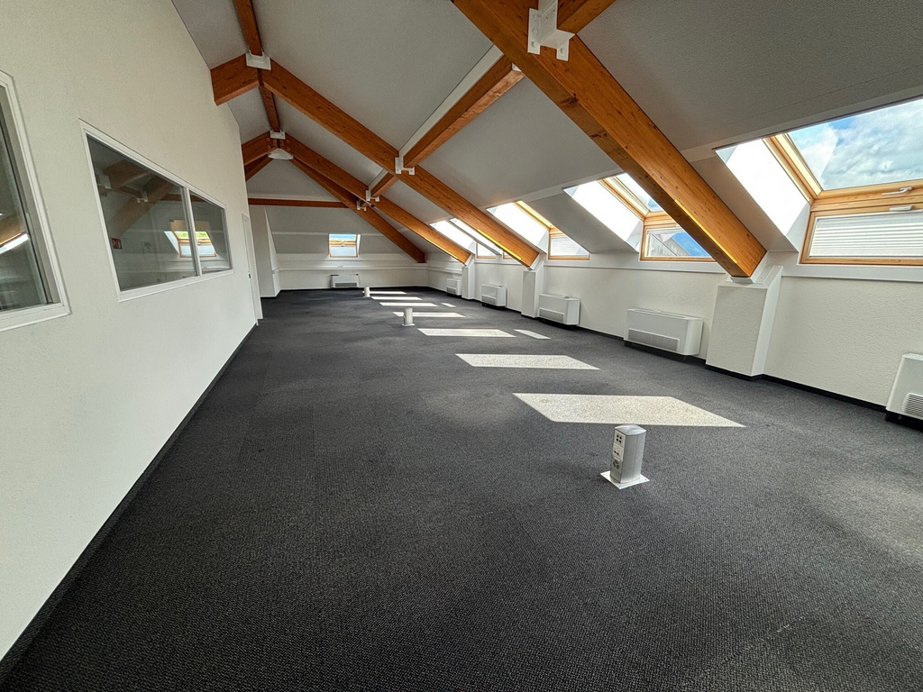 204m² Büro, Foto 4 von 10