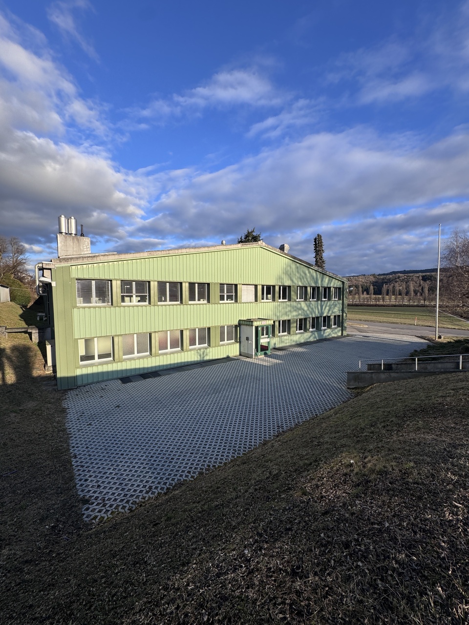 408m² Büro, Foto 1 von 10