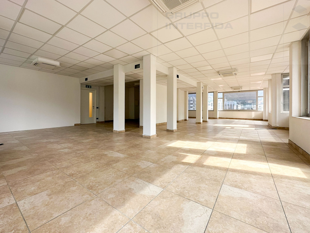 140m² Büro