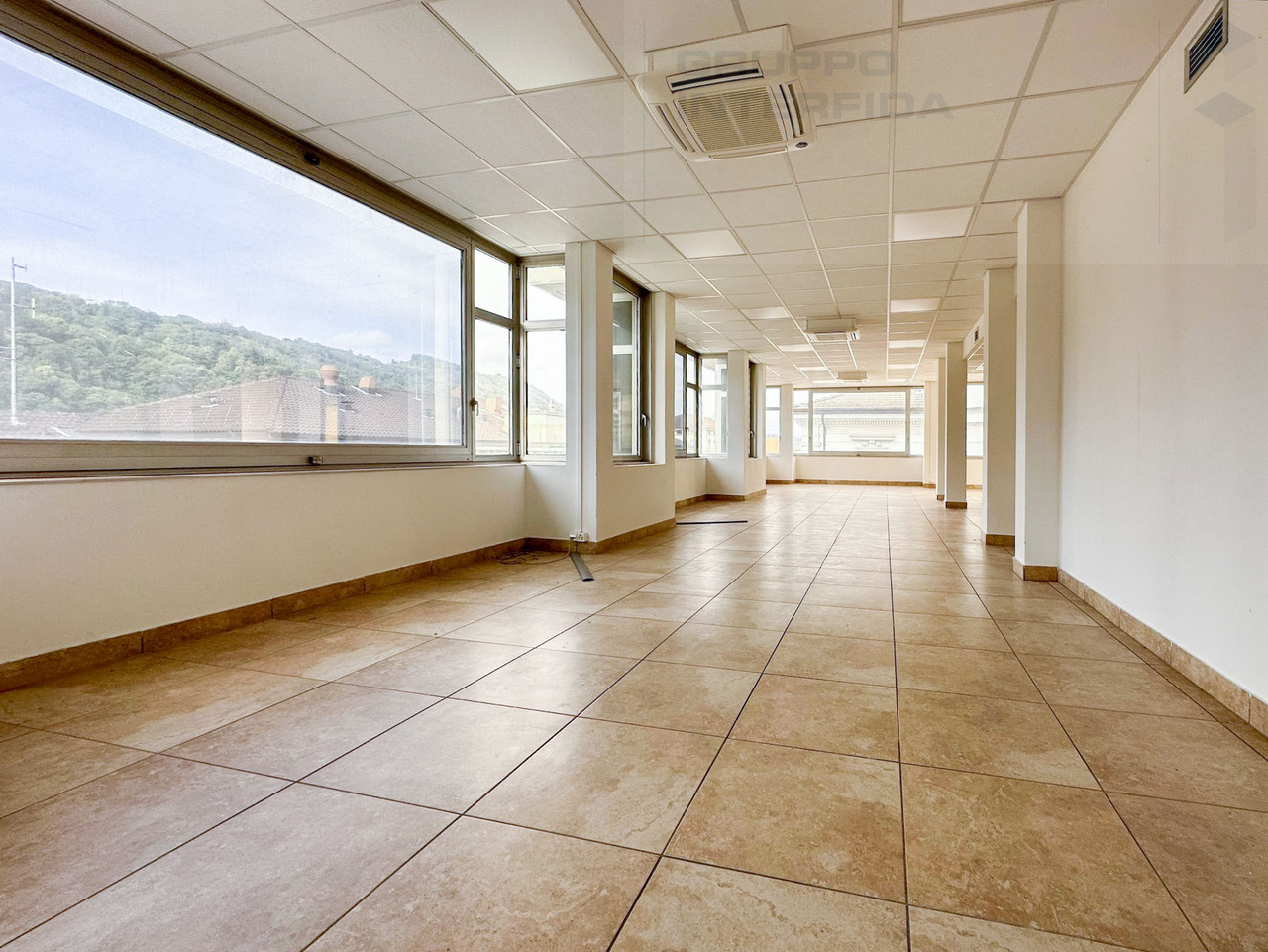140m² Büro
