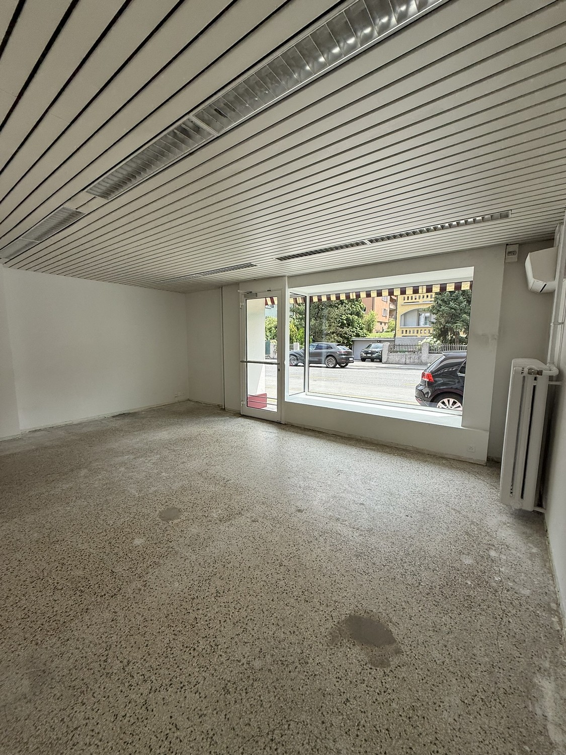 149m² commercial